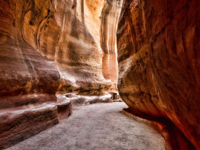 Elegant Ürdün & Petra Turu Türk Hava Yolları İle 4 Gece (Ekstra Turlar Dahil)