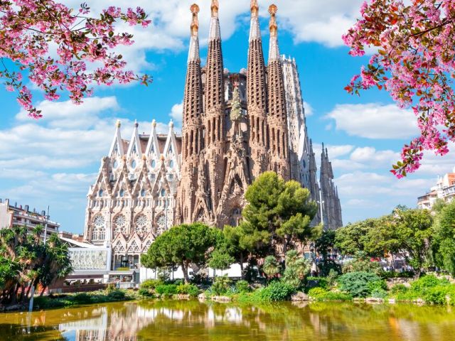 Elegant Madrid & Valencia & Barcelona Turu Pegasus Hava Yolları İle 4 Gece (Ekstra Turlar Dahil) (MAD-BCN)