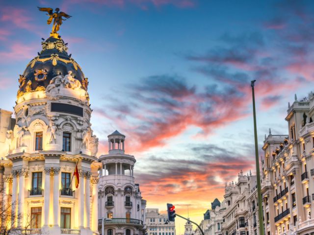 Elegant Madrid & Valencia & Barcelona Turu Pegasus Hava Yolları İle 4 Gece (Ekstra Turlar Dahil) (MAD-BCN)