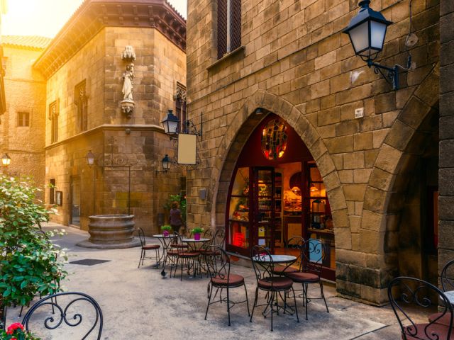 Elegant İspanya & Endülüs Turu Türk Hava Yolları İle 7 Gece (Ekstra Turlar Dahil) (BCN-MAD)