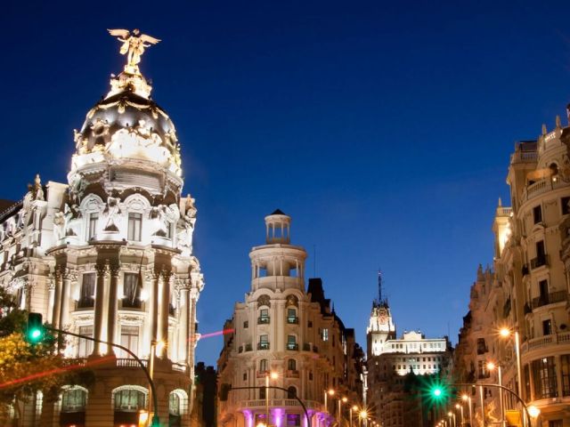 Büyük İspanya &  Endülüs Turu Türk Hava Yolları ile 7 Gece