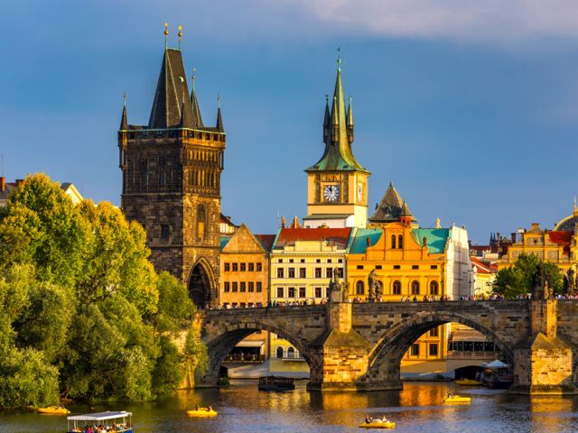 Prag & Viyana Turu Türk Hava Yolları ile 4 Gece