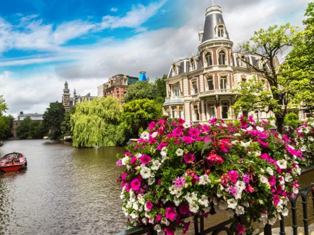 Ankara Çıkışlı Maxi Benelüx & Paris & Alsace Turu Ajet Hava Yolları İle 7 Gece (DUS-DUS)