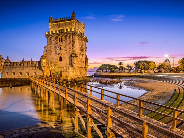 Maxi Portekiz Turu Ajet Hava Yolları İle 4 Gece (LEN-SCQ)