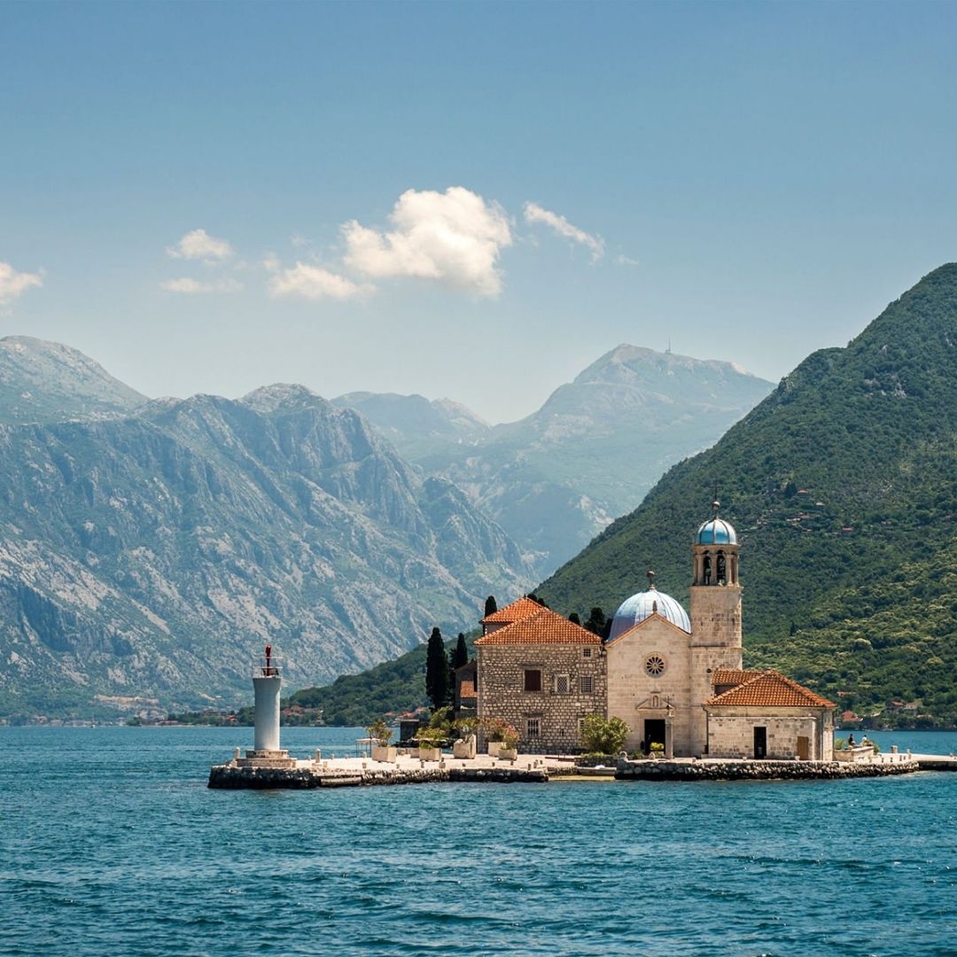 Vizesiz Budva Rüyası Turu Türk Hava Yolları İle 3 Gece 4 Gün (TIV-TIV)
