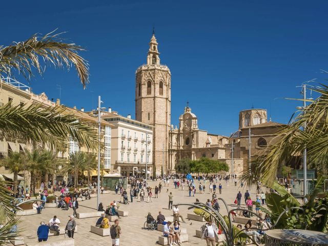 Madrid & Valencia & Barcelona Turu Özel Hava Yolları İle 4 Gece (Şehir Turu Dahil) (ZAZ-ZAZ)